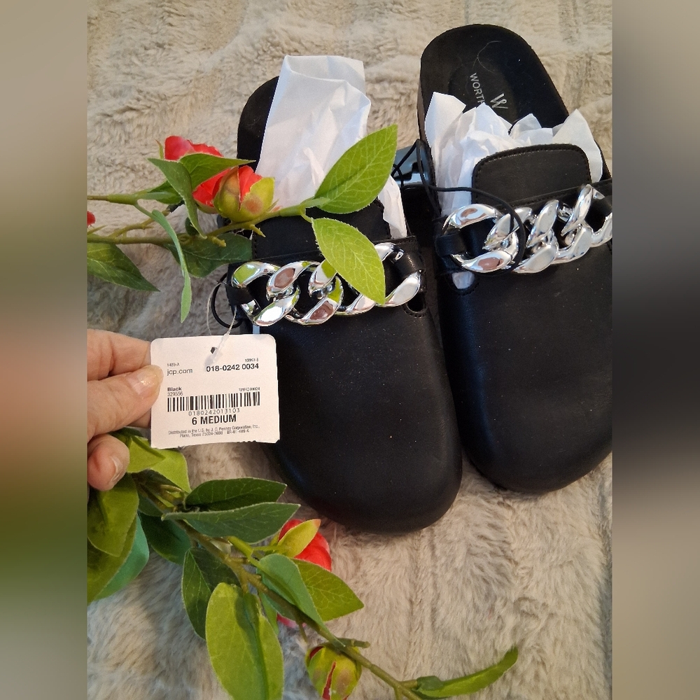 Women's Black Mules Size 6 - Picture 2 of 5